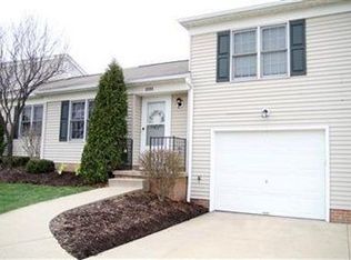 898 Amherst Ln, Brunswick, OH 44212
