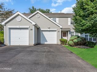 27 Mimosa Ln, Freehold, NJ 07728