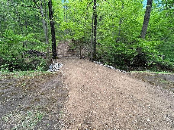 4th image of 179 Pyle Rd