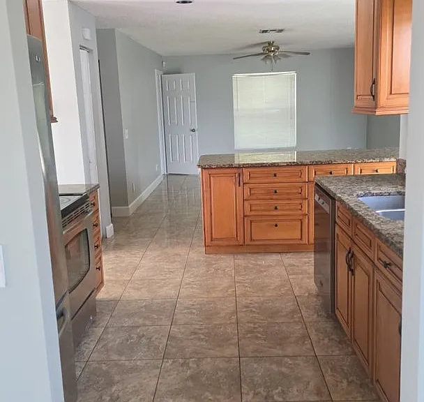 202 Chadworth Dr — Photo 8