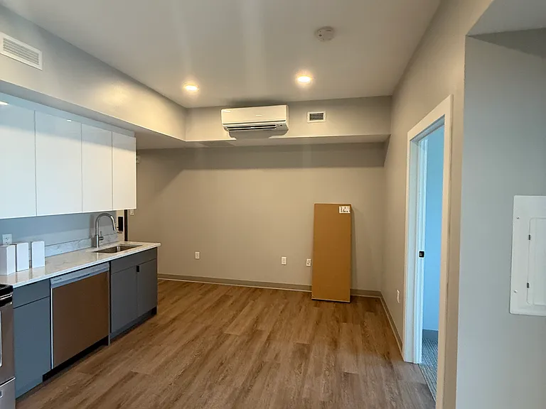 103 Hemenway St #1 — Photo 4