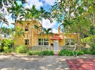 11350 NE 8th Ct, Biscayne Park, FL 33161