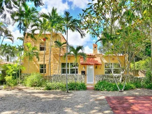 11350 NE 8th Ct, Biscayne Park, FL 33161