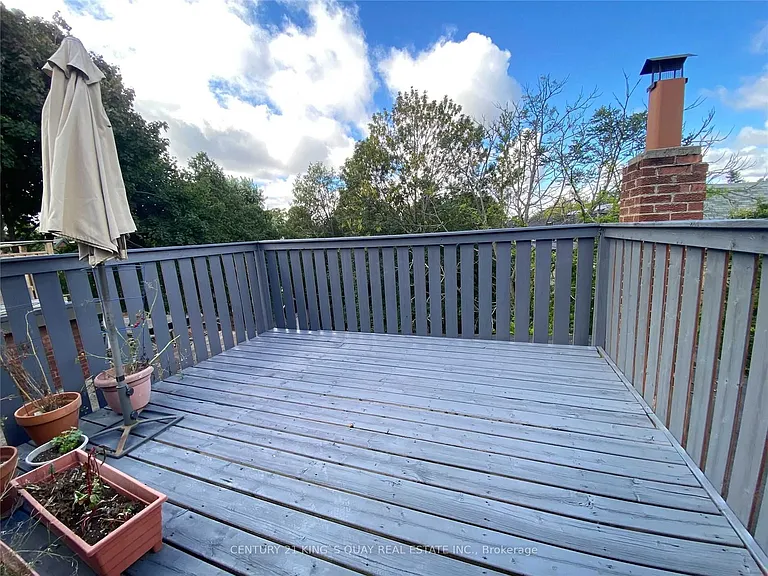 154 Sorauren Ave #3 — Photo 11