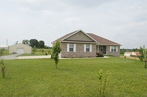 2nd image of 1560 E Highway 124