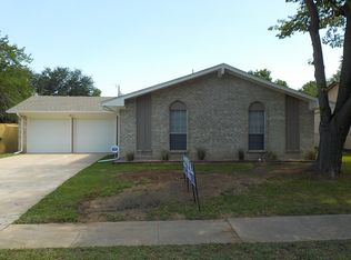 9815 Mill Valley Ln, Dallas, TX 75217