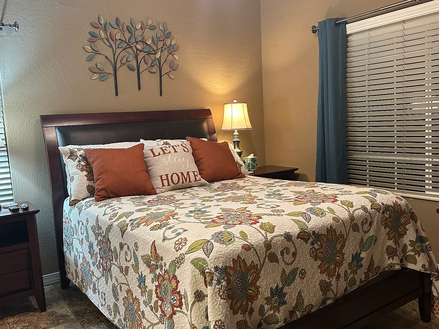 2 bed, 1029 sqft, $2,100 — Photo 2