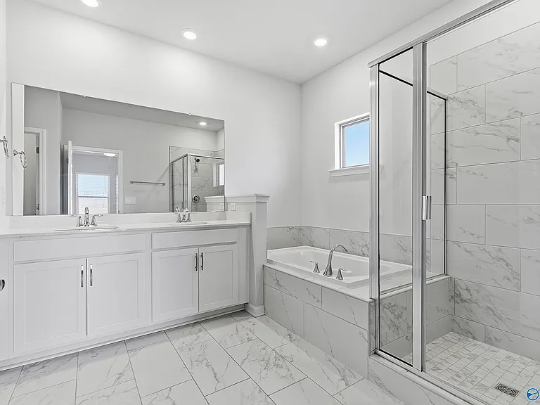 305 Pond Spring Dr — Photo 7