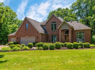 2028 Oak Forest Dr, Morris, IL 60450