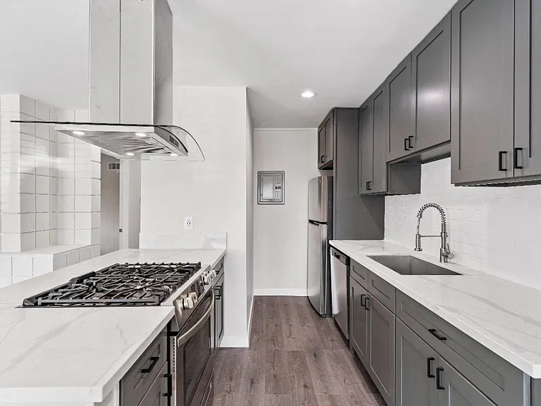 Wescove Apartments — Photo 7