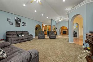 5th image of 234 Trailwood Ln