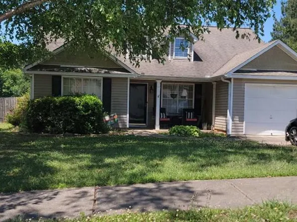 536 Creekview Overlook, Stockbridge, GA 30281