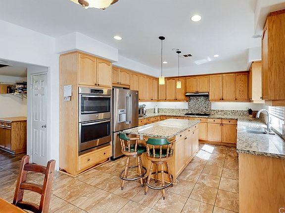 5th image of 13557 Oxford Ct