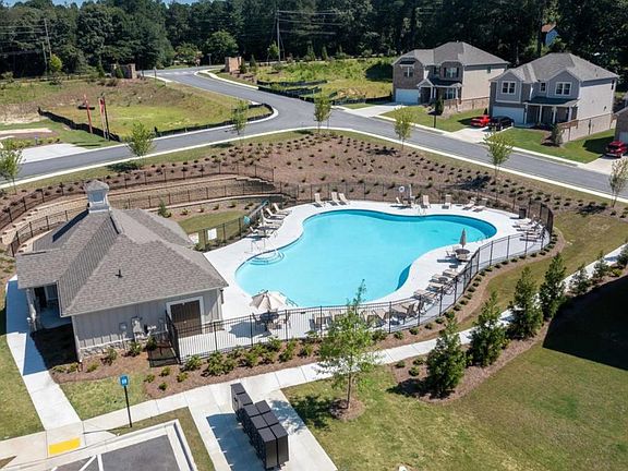 2nd image of 895 Elderberry Ct