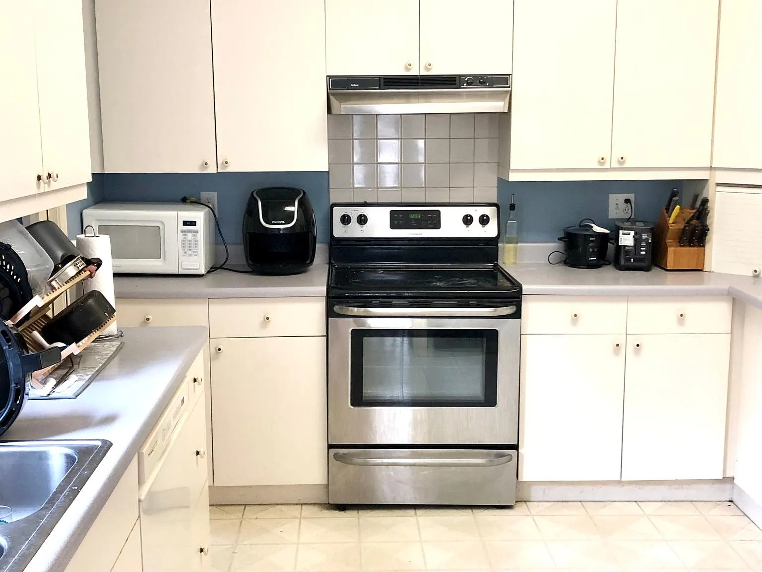 4 bed, 1516 sqft, $1,800 — Photo 4