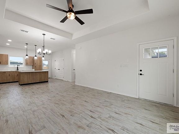 4th image of 517 W Marjory Ave