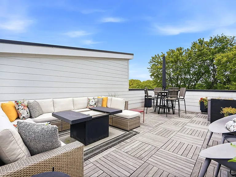 1016 Tipton St — Photo 24