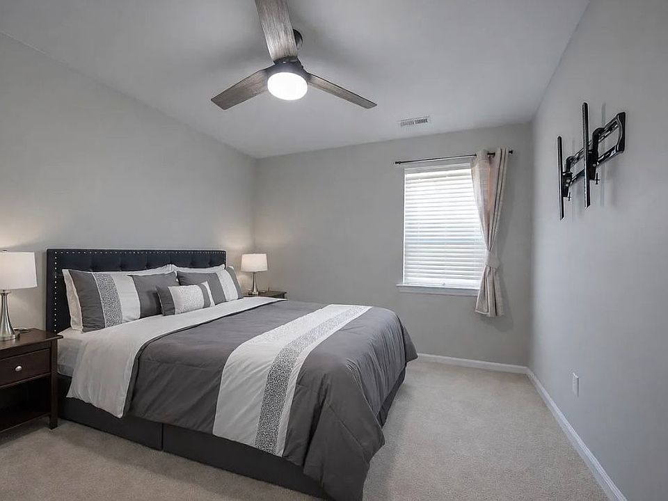 1st image of 316 Apple Valley Dr #2