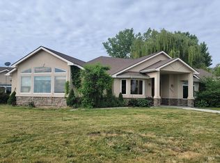 3985 W Victory Rd, Meridian, ID 83642