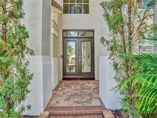 2526 Hunters Run Way — Photo 2