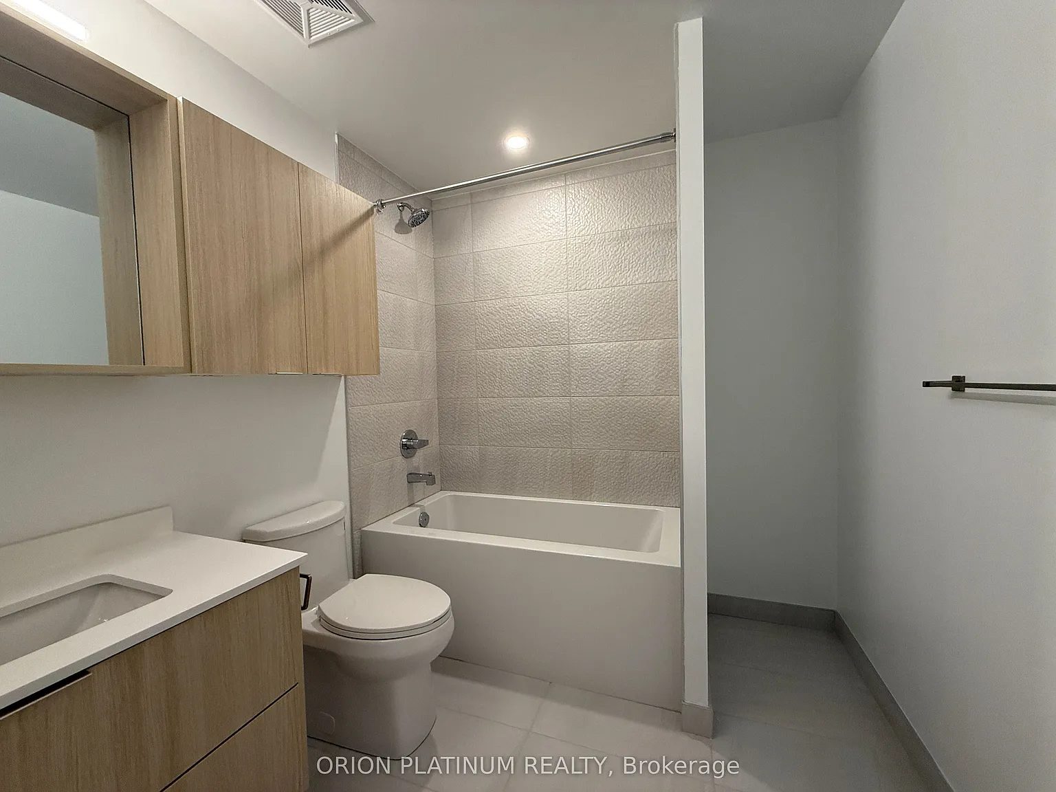 1 bed, $2,100 — Photo 4