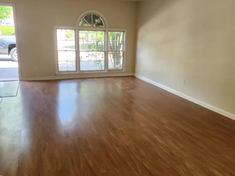 1296 Sweet Pine Dr — Photo 2