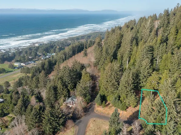 509 Creekside Ln, Yachats, OR 97498