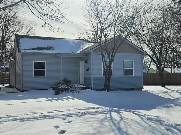 906 E 4th St, Sedalia, MO 65301