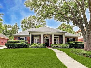 15835 Echo Lodge Dr, Houston, TX 77095