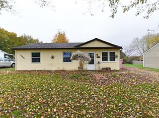 9046 Store Dr, Windham, OH 44288