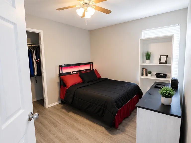 2809 Coyote Ridge Dr — Photo 15