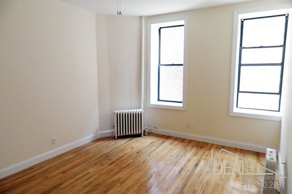 1st image of 961 Washington Ave APT 1J