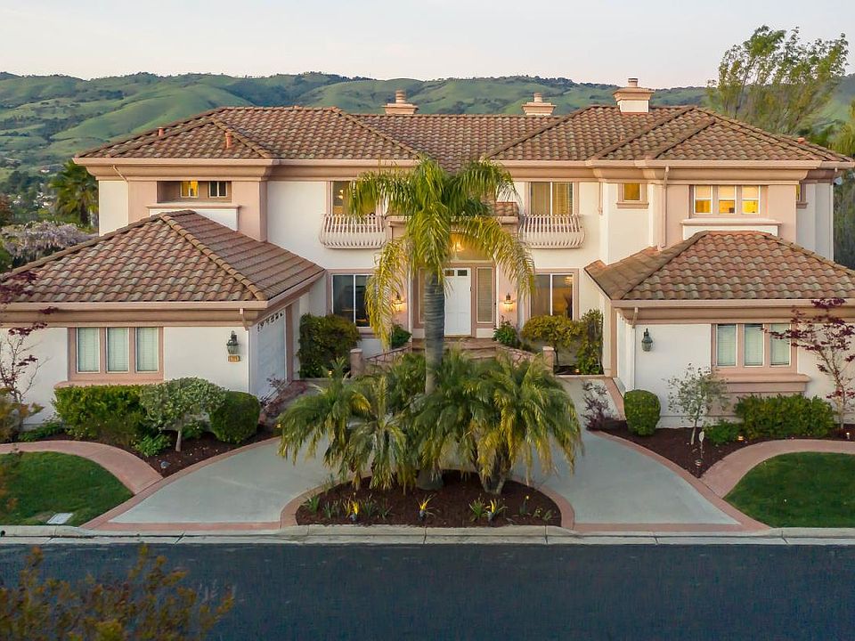 1st image of 5306 Vicenza Way