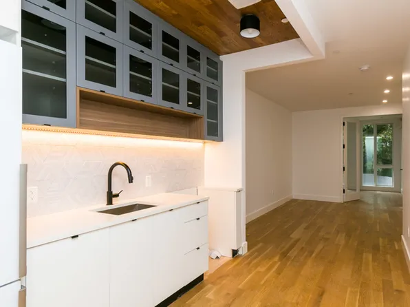 195 Sullivan Place image 1 of 24