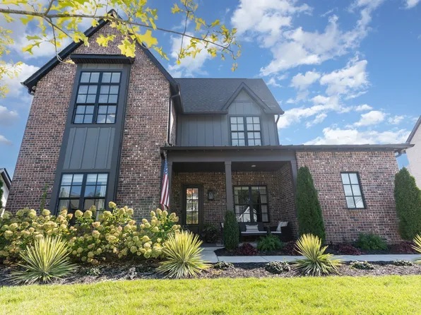 6009 Emma Victoria Dr, Franklin, TN 37064