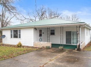 707 S Meridian St, Redkey, IN 47373