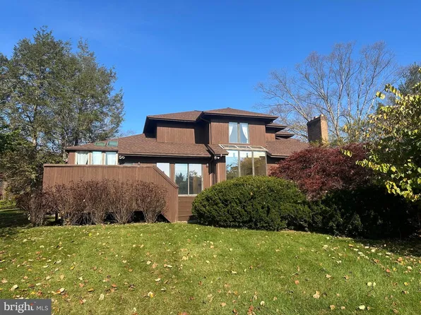 2398 Shagbark Ct, State College, PA 16803
