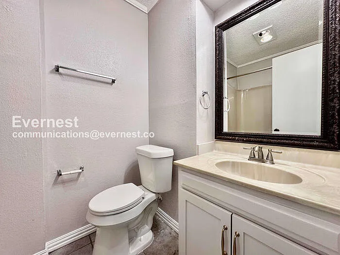 3208 S 137th East Ave — Photo 7