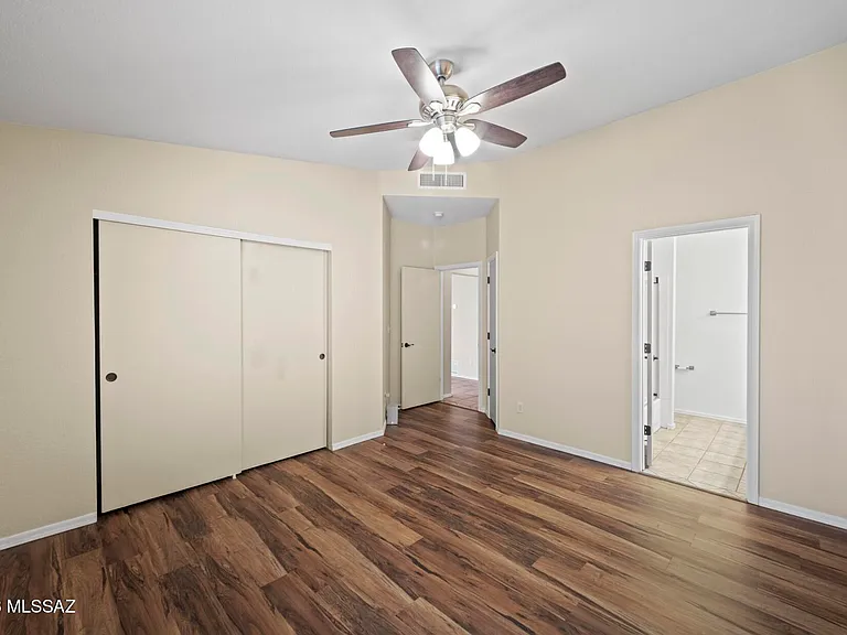 3067 W Country Hill Dr — Photo 21