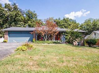 1404 Marbrooke Dr, Fulton, MO 65251