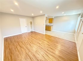 2306 Mira Vista Ave, Montrose, CA