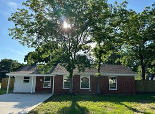 1032 Lydick Ln, River Oaks, TX 76114