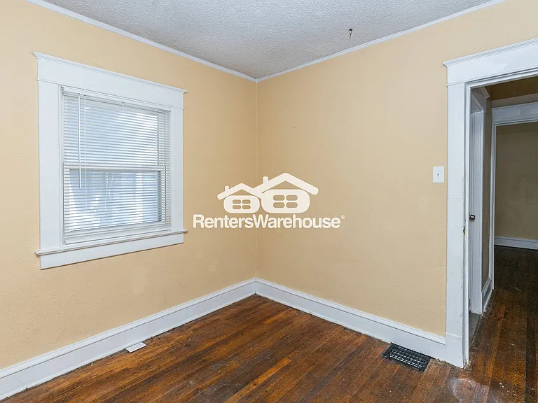 4038 Bellefontaine Ave — Photo 19