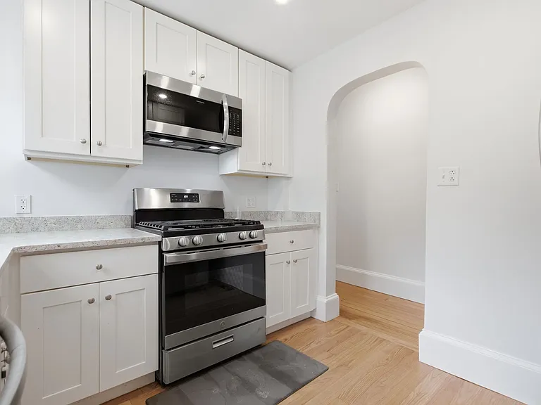 81 Huntington Rd #1 — Photo 2