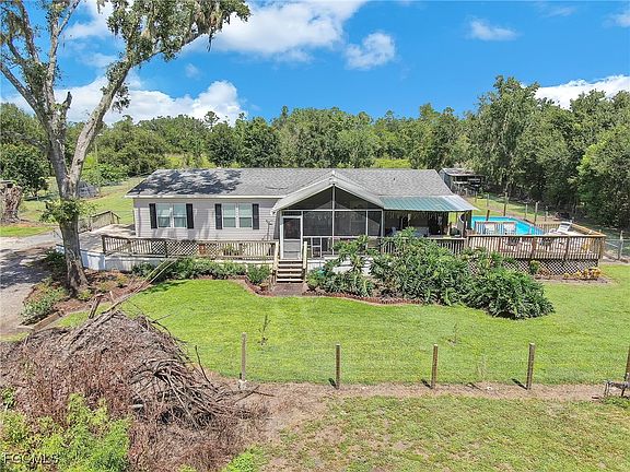 2nd image of 4936 Steve Reeves Ln