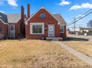 1861 N Waverly St, Dearborn, MI 48128