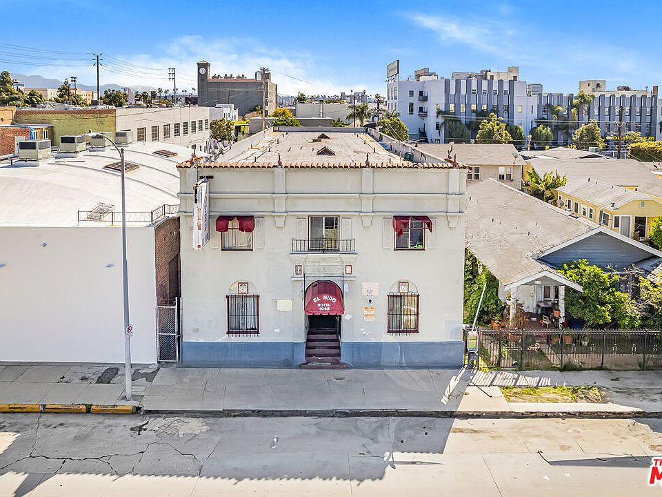 1st image of 1042 Wilcox Ave