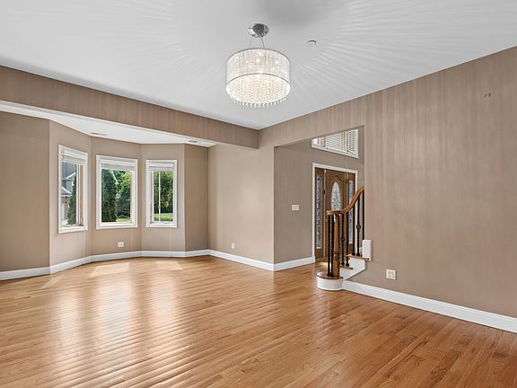 5th image of 262 9th St