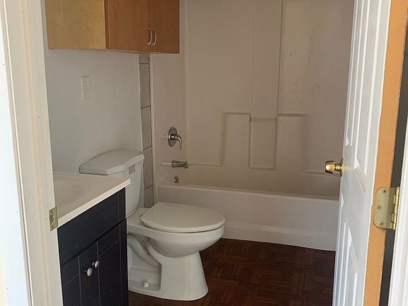 5th image of 11500 W Helm St