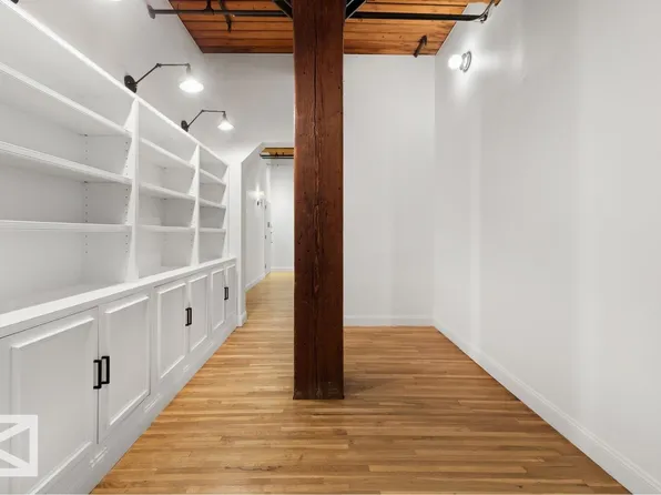 205 East 22nd Street image 6 of 11